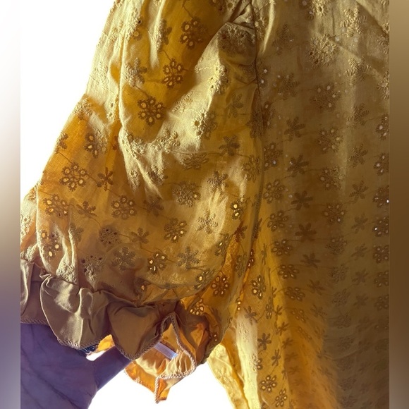 SHEIN Curve Women’s Eyelet Plus Size Blouse - Picture 2 of 5